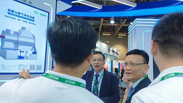 澳門展會(huì)現(xiàn)場(chǎng)交流